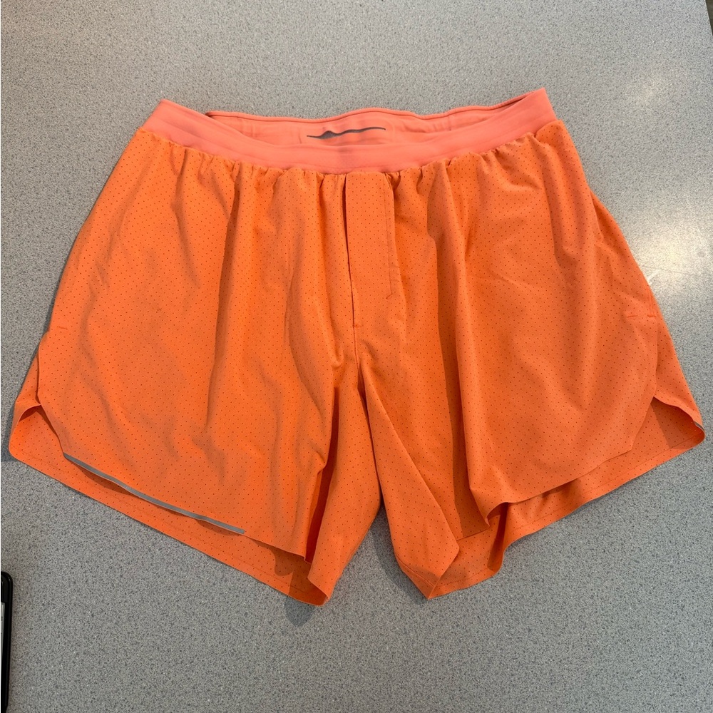 Lululemon Outpacer Short 6" - orange